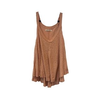 Free People Ribbed Flowy Tank - loose fit ONE SIZE - Peach